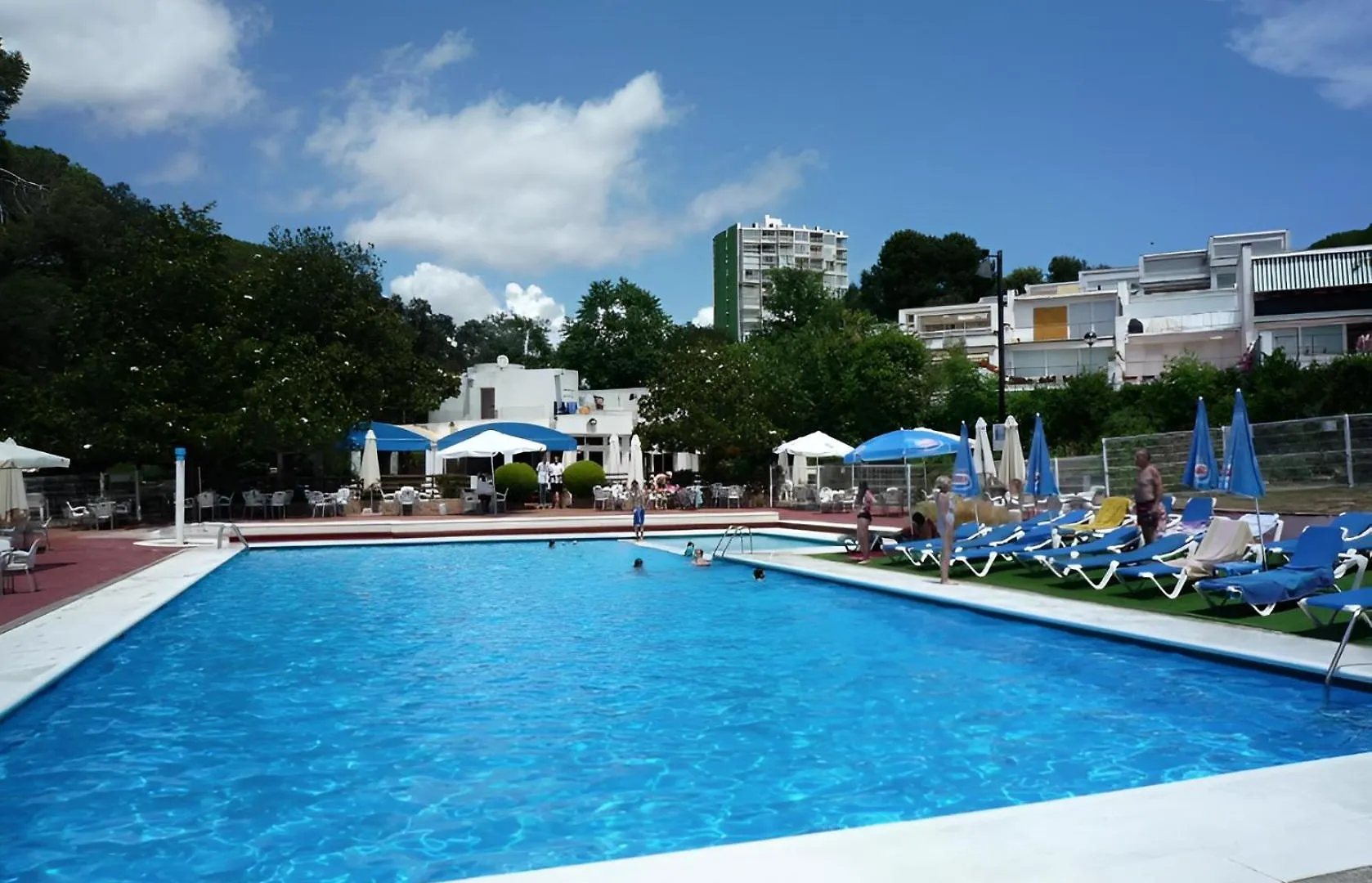 アパート Kaminias III Apartament Reformat Per 4 Persones A Politur A 10 Minuts A Peu De La Cala Rovira プラヤ・デアロ
